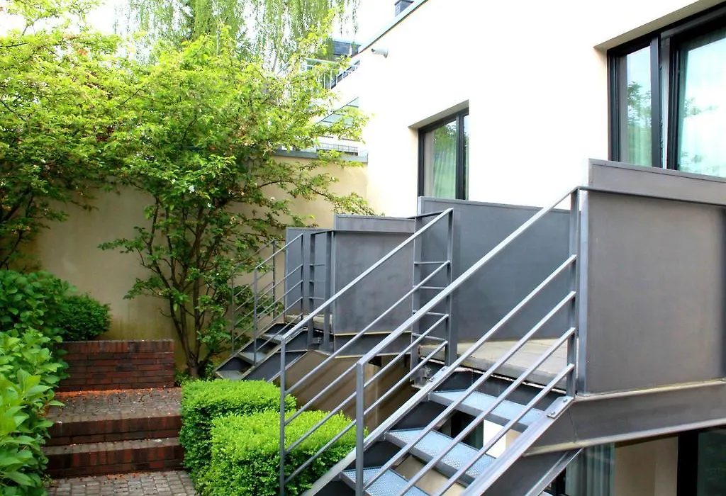 Venusberghotel-1