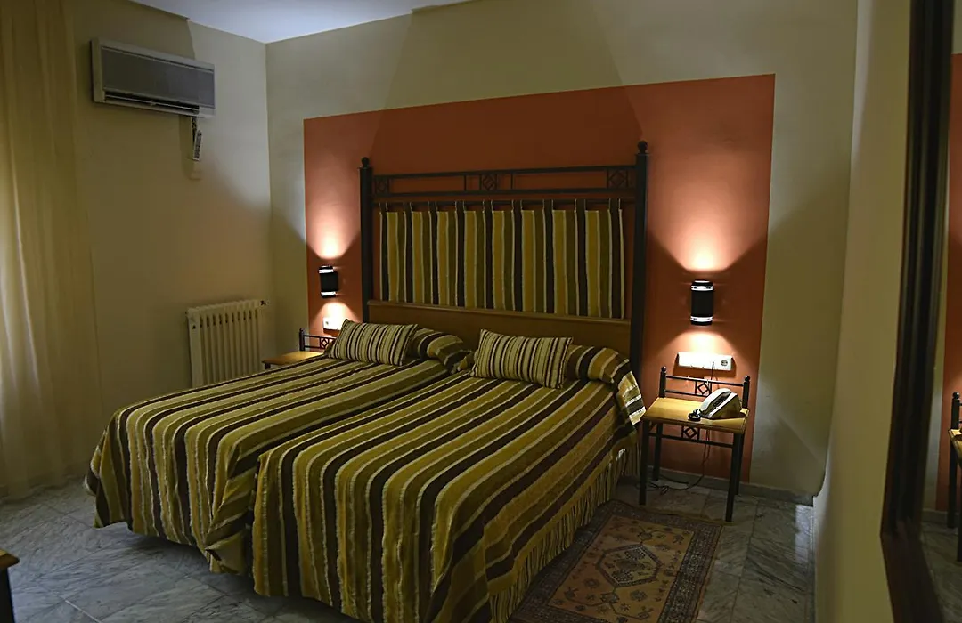 Hotel Mercedes-1