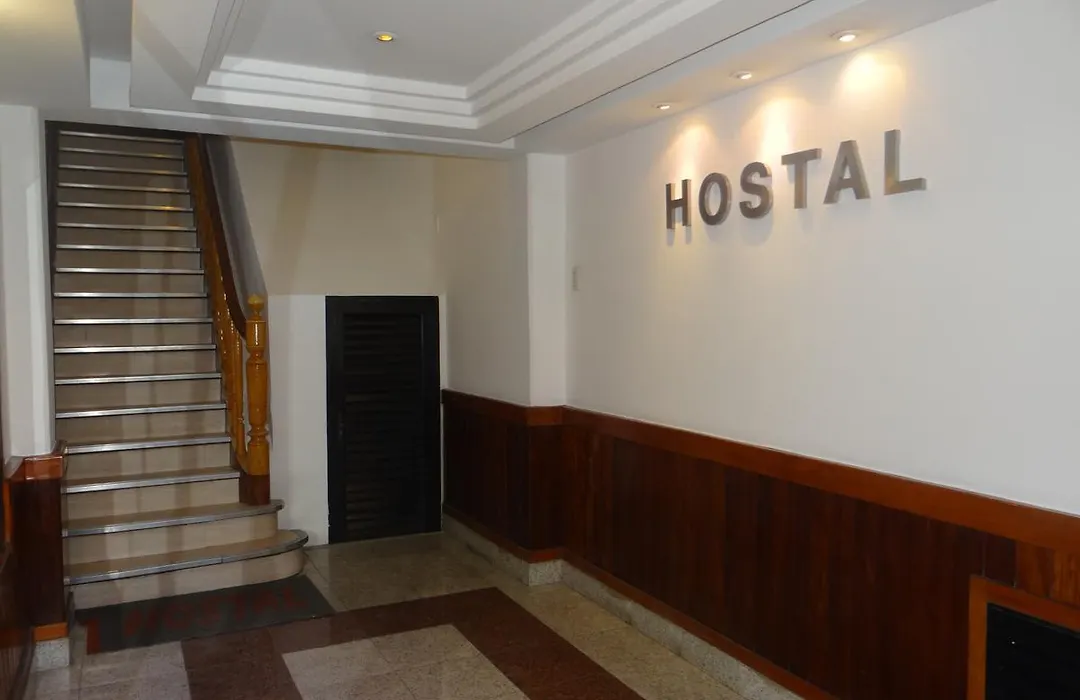Hotel Hostal (Adults Only)-1