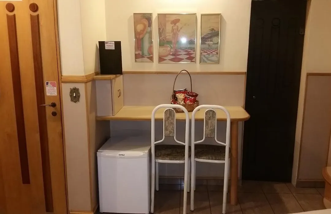 America Motel (Adults Only)-1