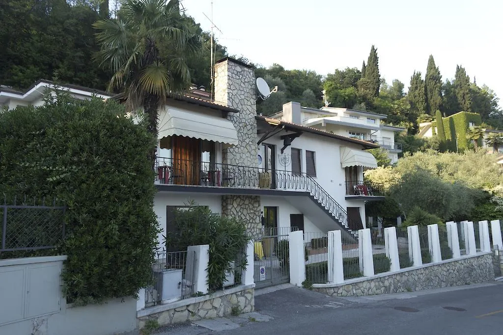 Guest House Villa De Ros-1
