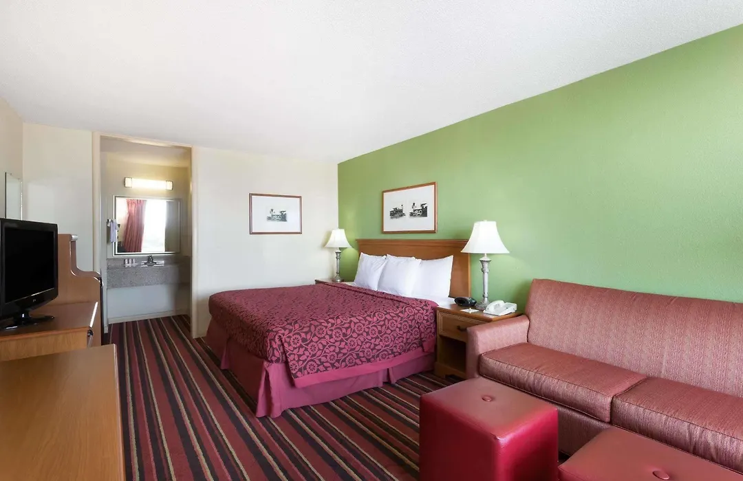 Days Inn By Wyndham Blacksburg Conference Center-1