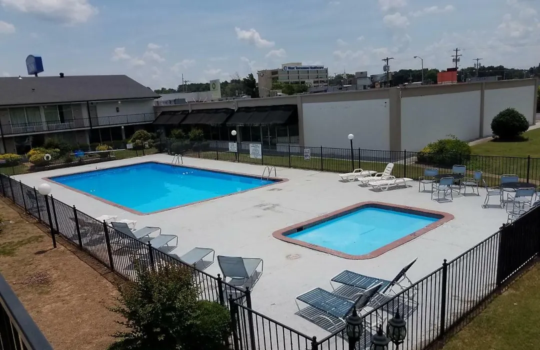 Old Hickory Inn-1