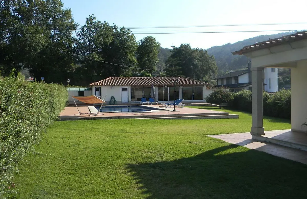 Casa Estrada Da Guia-1