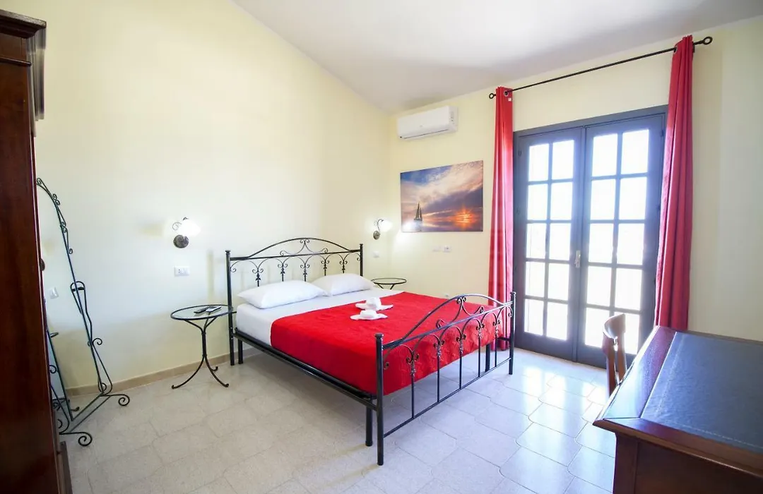 Guest House Capitan Libeccio-1