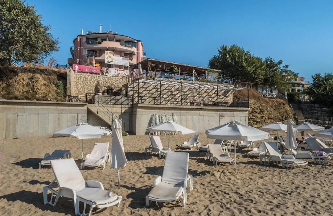 Hotel Fantasy Beach-1