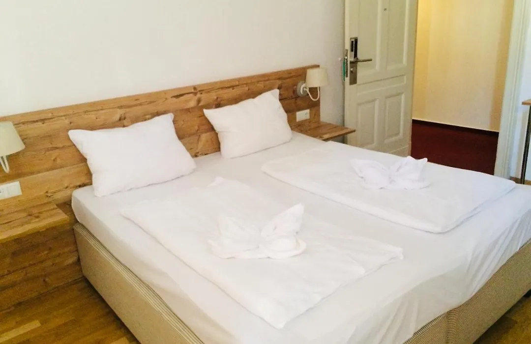 Hotel Comet Am Kurfuerstendamm-1