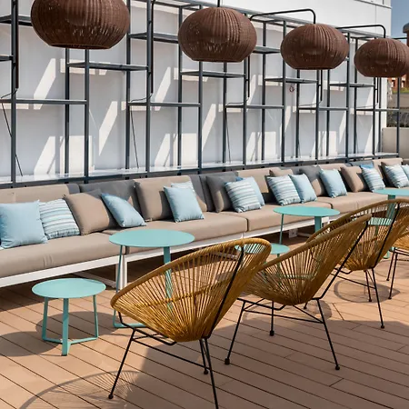 L'Azure Hotel & Spa 4Sup-3