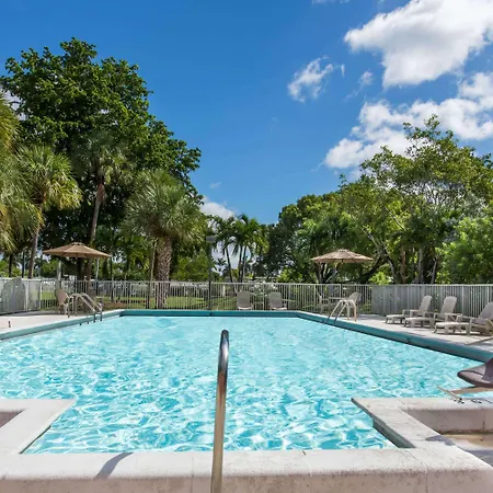 Days Inn By Wyndham Fort Lauderdale Airport Cruise Port-3
