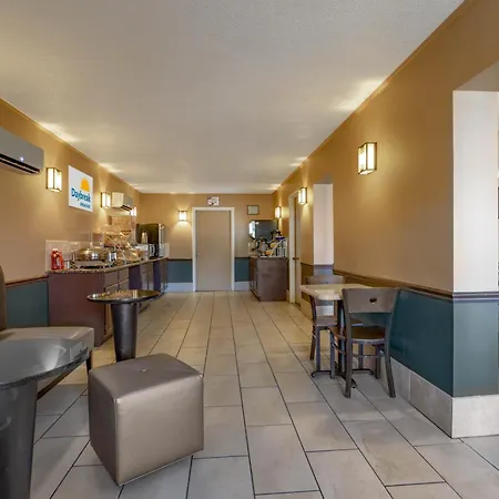 Days Inn By Wyndham Breezewood-2