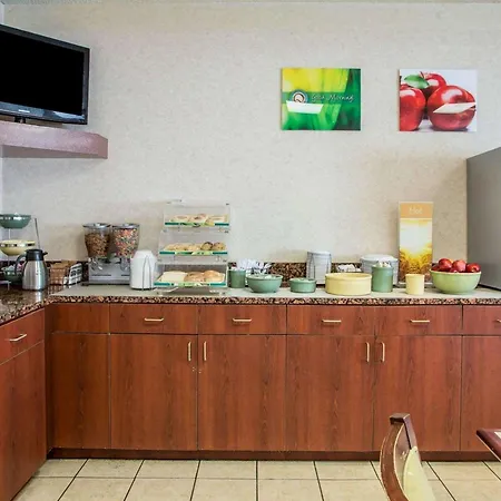Quality Inn Merrillville-2