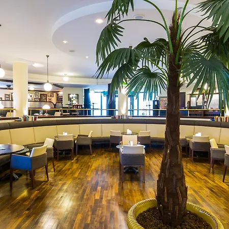 Maxx Hotel Jena-3