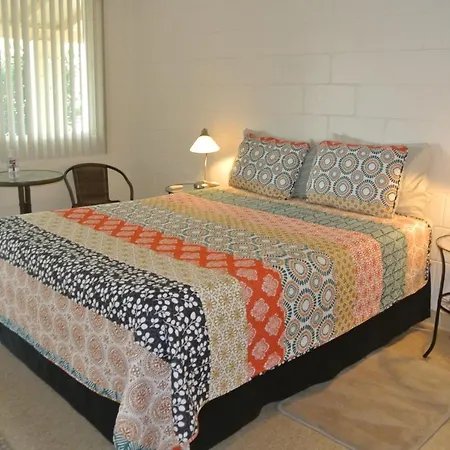 Borrego Springs Motel-2