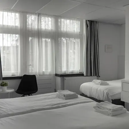 Hotel De La Bourse-3