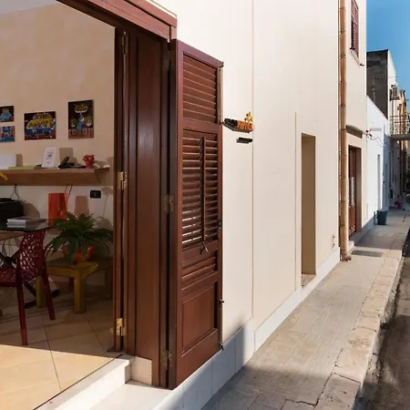 Angolo Arancio Bed&Breakfast-2