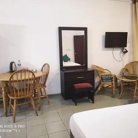 Oasis Beach Resort-3