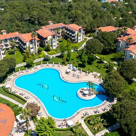 Bellis Deluxe Hotel & Heated For Winter Aqua Park-3