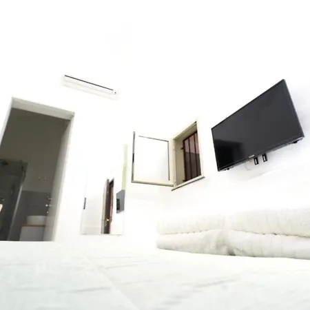 Be Happy Rooms-2