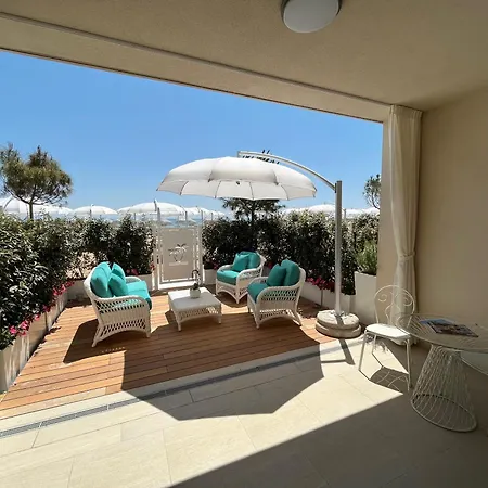Riviera Resort Hotel-3