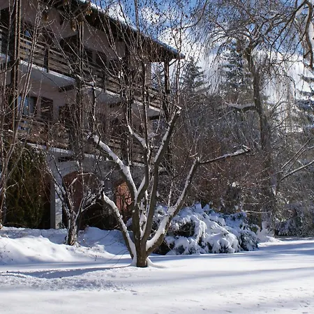Hotel De La Gare-2