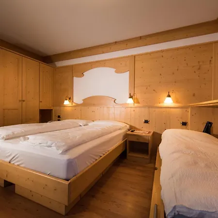 Hotel Zirmes-2