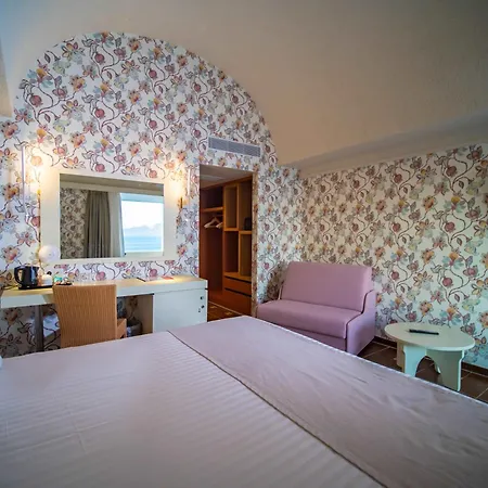 Ramada Loutraki Poseidon Resort-3