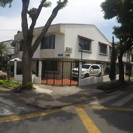 Casa Hotel Flor Del Valle-3