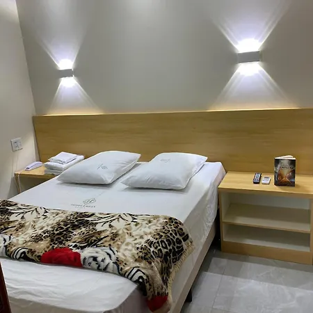 Hotel Urban-2
