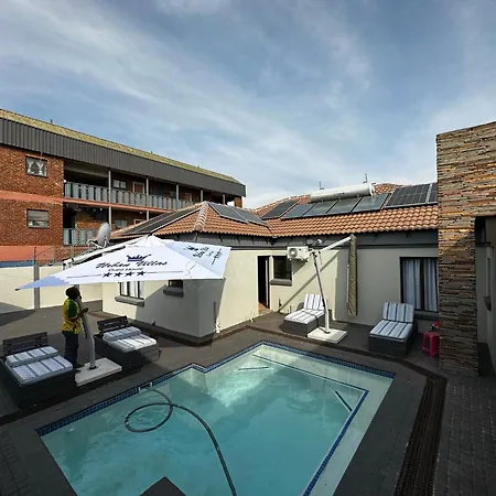 Urban Villas Guest House-3