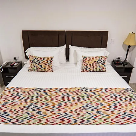 Hotel Arisha Cali-3