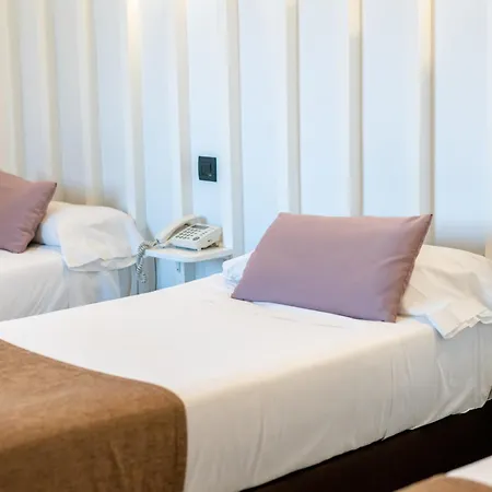Hostal Gran Via 44-2