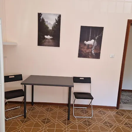 Fare Bnb Room Via Monte 14-3