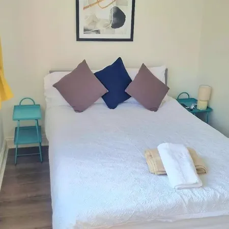 London En-Suite Double Rooms - Leytonstone E11-3