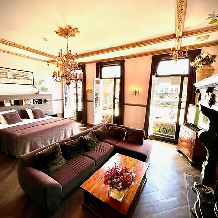 Grand Cafe Hotel de Bourgondier-3
