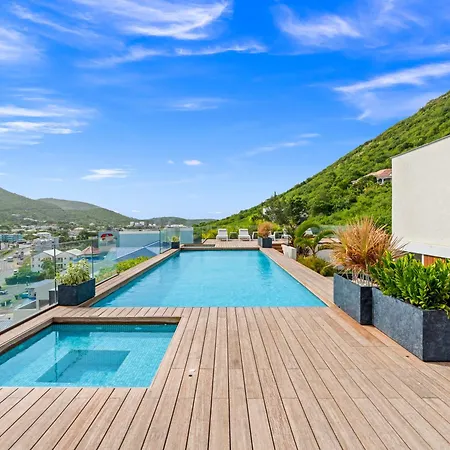 The Hills Residence-3