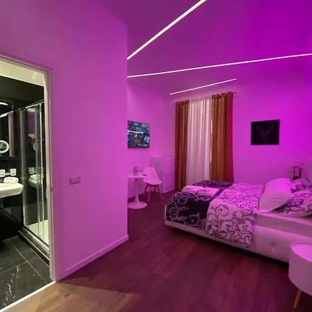 Vatican G&G Suites-3