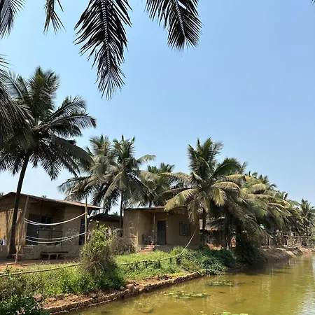 Om Lake Resort-2
