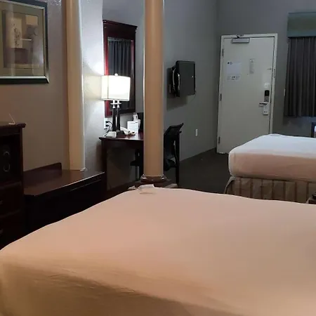 Best Western Plus Main Street Inn-3
