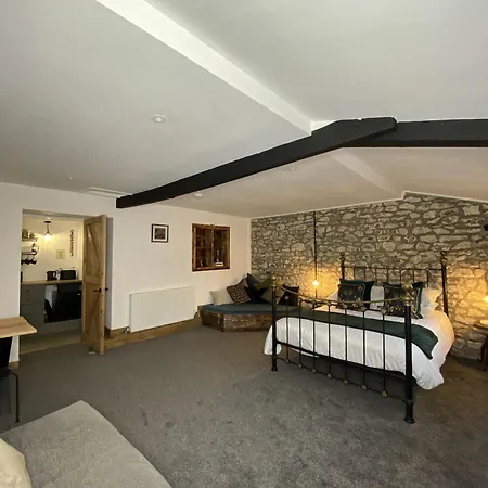 Monkton Court House B&B-3