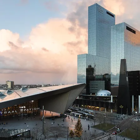 Premier Suites Rotterdam-2