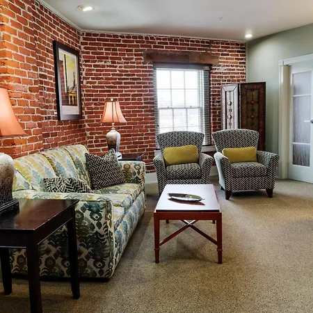 Lancaster Arts Hotel-2