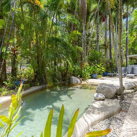 Coral Apartments Port Douglas-2