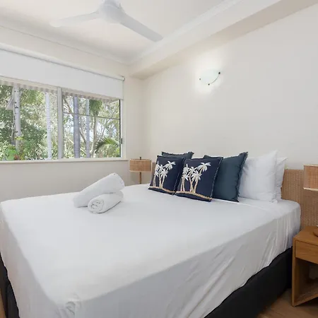 Coral Apartments Port Douglas-3