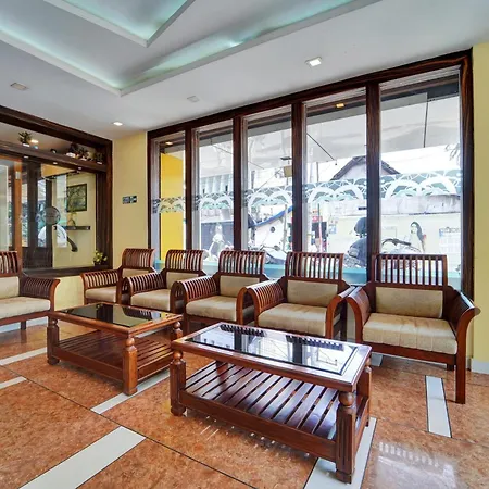 Super Townhouse Ernakulam North-3