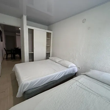 Aparta Hotel Fama-3