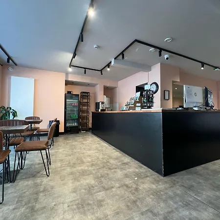 Amigo Budget Hotel-3