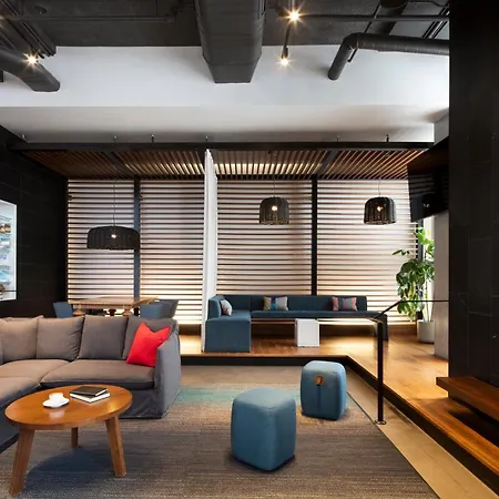 Alt Hotel Toronto Airport-3