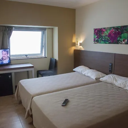 Hotel Izelai-2