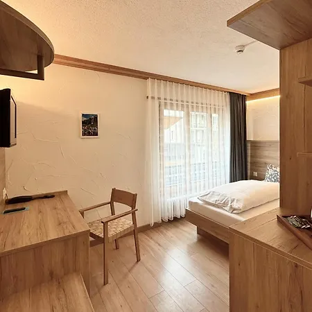 Hotel Crystal-2