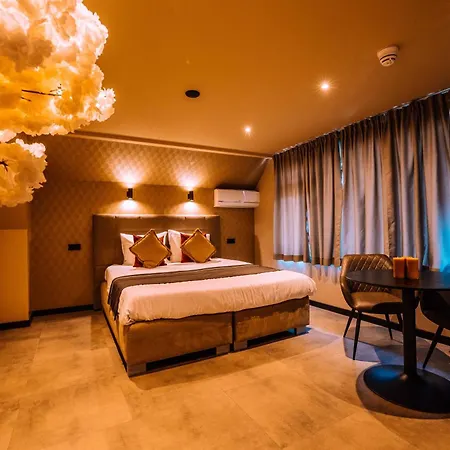 Hotel Buren-2